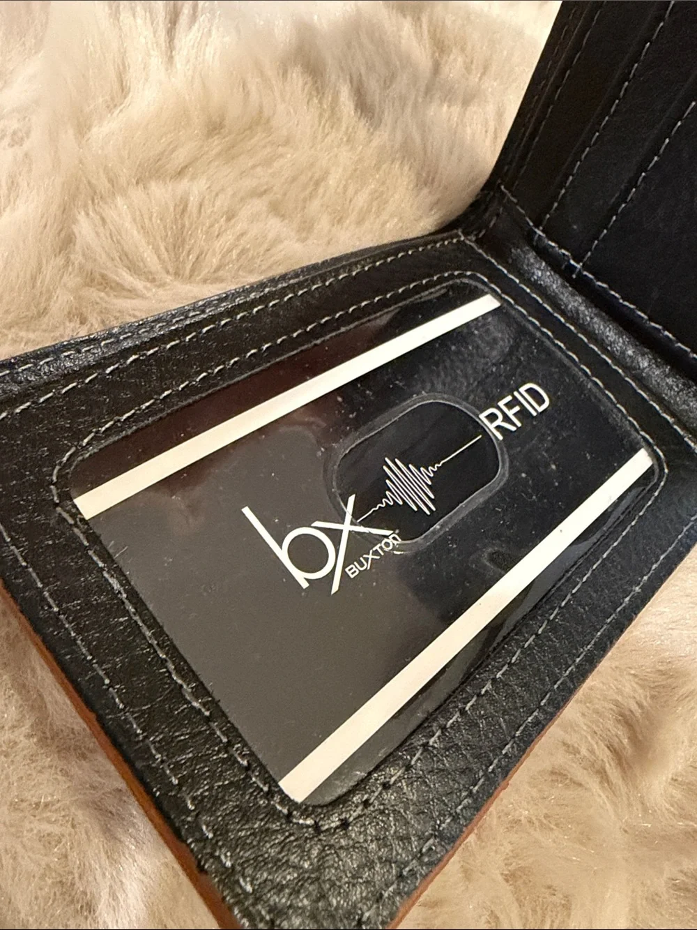 Buxton classic bifold